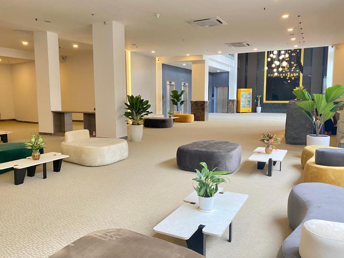 The Arrivals - Cozy Hotel - Pool & Skybar - Sgcenter Хошимин Екстериор снимка